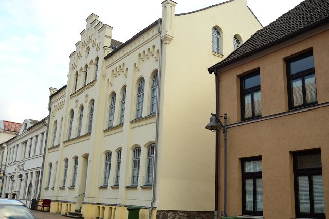 Keine zusätzliche Käuferprovision – Solide Dachgeschosswohnung in Bad Doberan, 18209 Bad Doberan, Dachgeschosswohnung